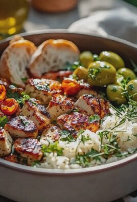 Mediterrane Hähnchen-Bowl gesund und schnell zubereitet