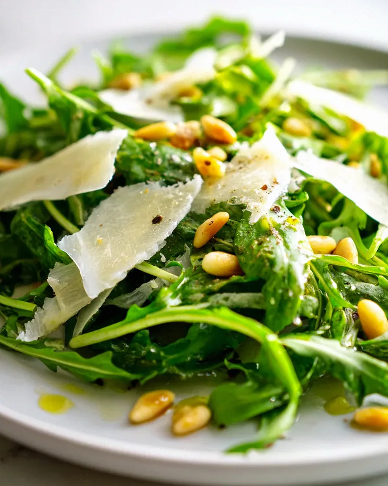 Rucola Salat mit Parmesan und Pinienkernen – frisch genießen! – Schritt 2